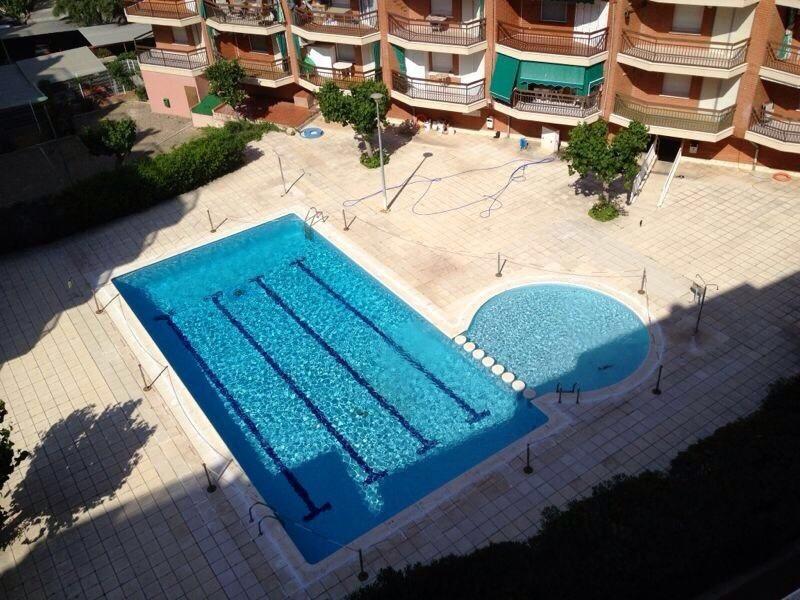 Apartamento Atico Isaac Albeniz La Pineda Habitación foto